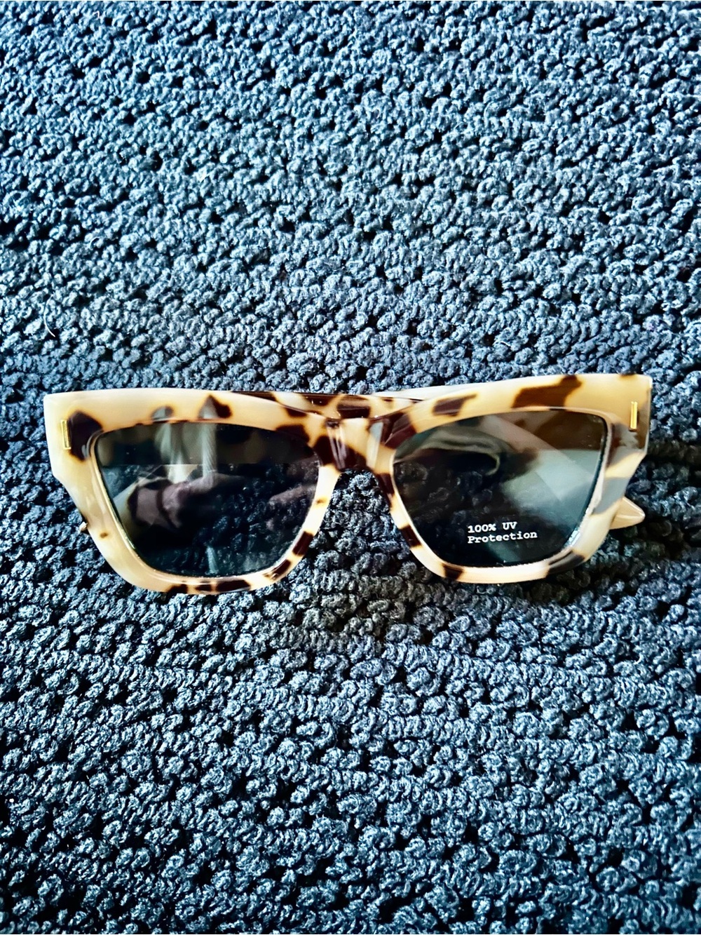 Tortoiseshell Cat Eye Sunglasses 🕶️- Beige & Brown